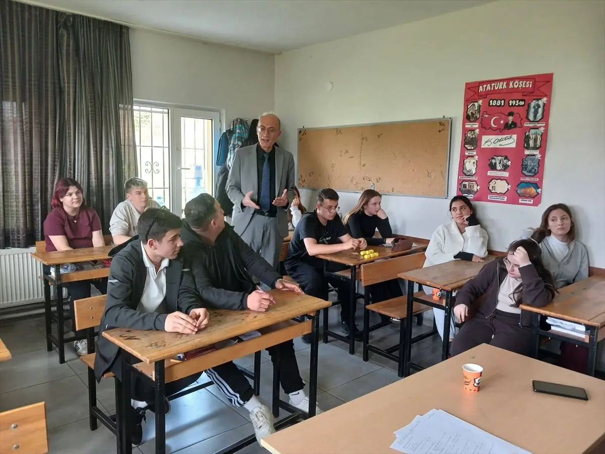 Vize İlçe Milli Eğitim Müdürü Akdemir, Kıyıköy Okullarını Tekrar Ziyaret Etti