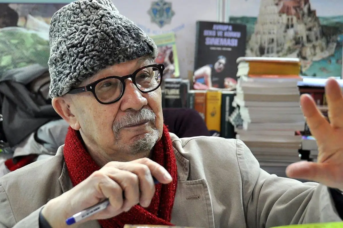 Prof. Dr. Yalçın Küçük, Ankara’da Hayatını Kaybetti