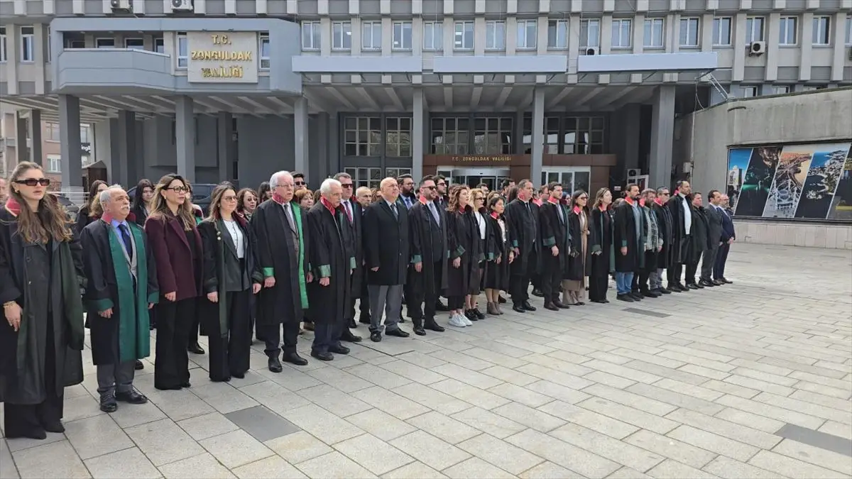 Zonguldak’ta Avukatlar Günü Töreninde Bağımsız Savunmanın Önemi Vurgulandı