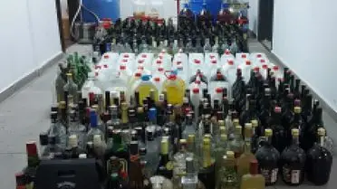 Operasyon sırasında ele geçirilen sahte içki