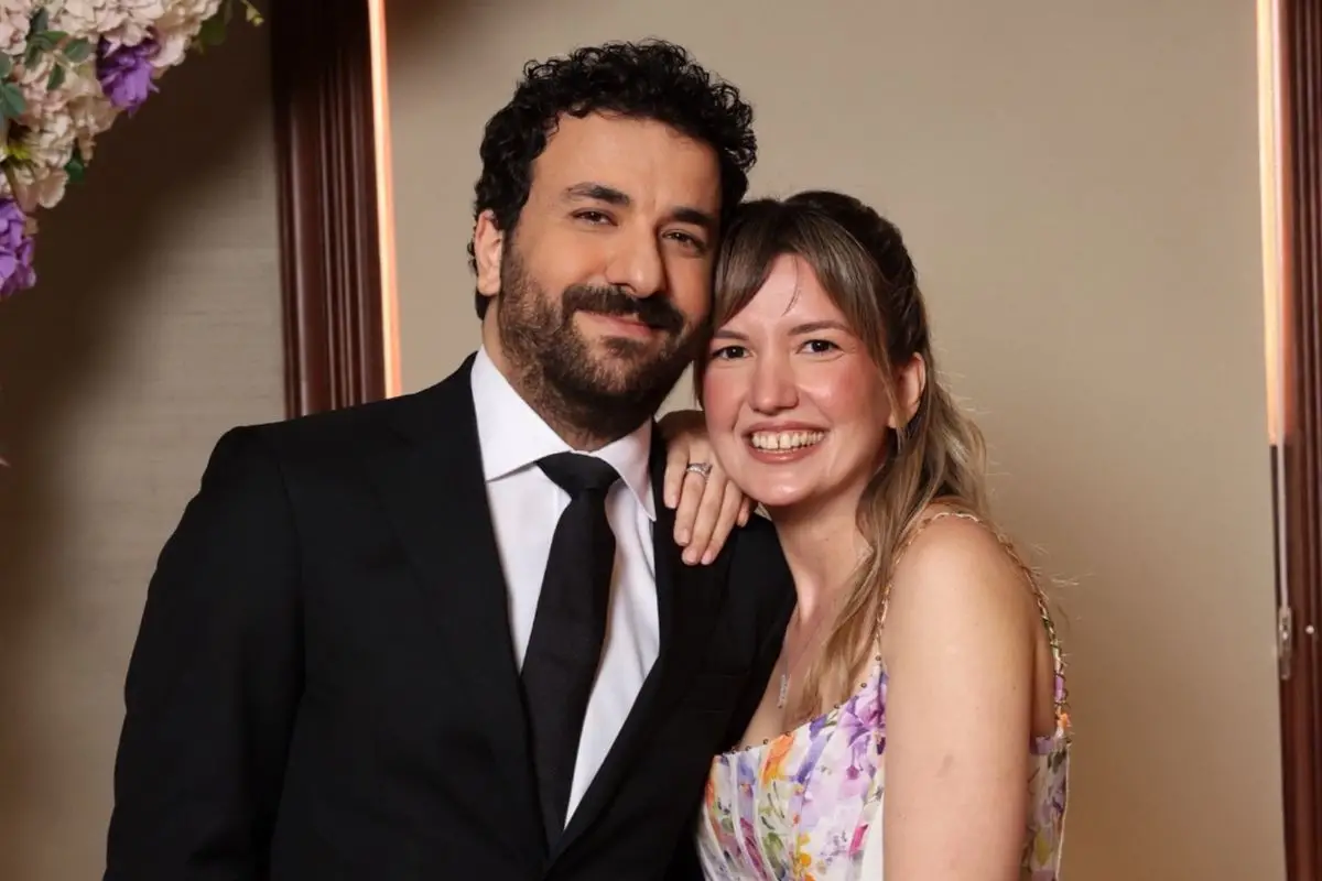 Komedyen Hasan Can Kaya ve Duygu Karabaş’ın Nişan Töreni Detayları