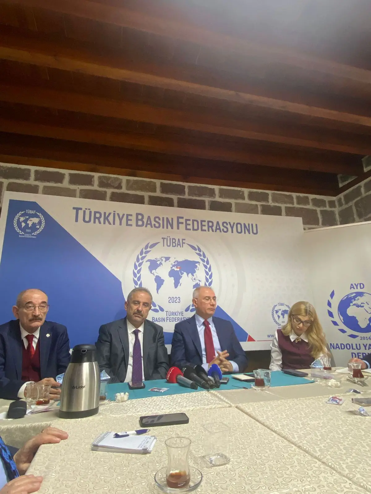 Efkan Ala'dan CHP'li Belediyeler Eleştirisi: ‘Skandal Üretim Merkezleri’