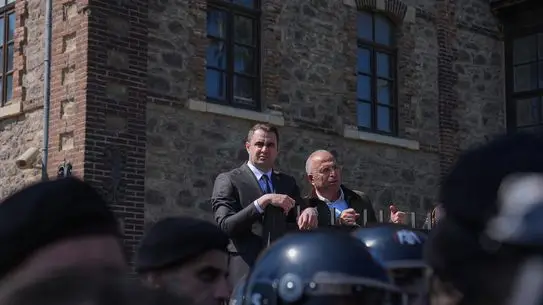 Tahliye sürecine başlayan DGM binaları