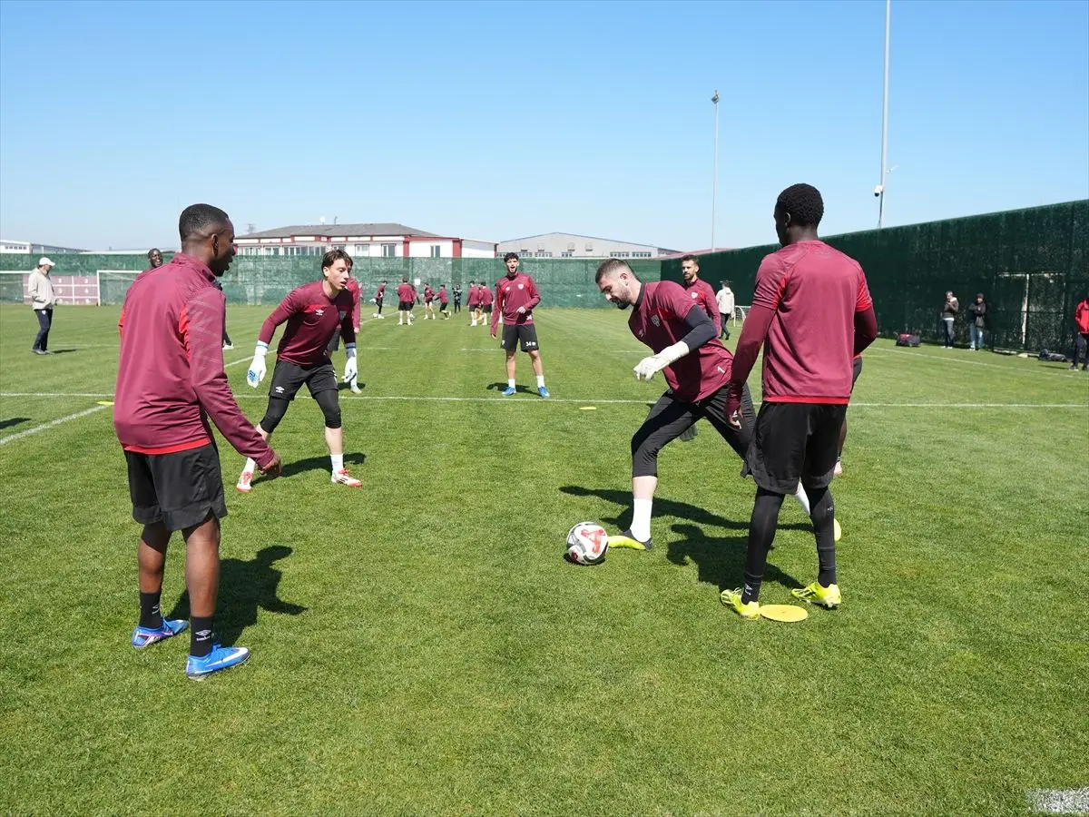 Bandırmaspor, Sarıyer Maçına Hazır: Teknik Direktör Gürsel'den Galibiyet Vurgusu