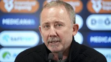 Sergen Yalçın'ın Penaltı İtirazı: Fenerbahçe‑Beşiktaş Derbisinde Gergin Anlar