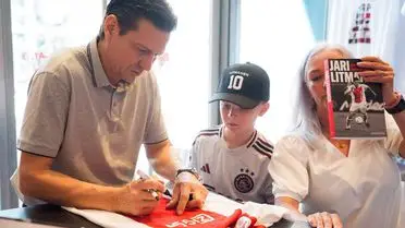 Fin efsanesi Jari Litmanen, 55 yaşında Kalev Tallinn III’de sahalara döndü