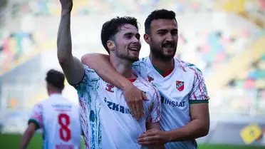 Karşıyaka, Bornova 1877'yi 5-0 Mağlup Ederek Play‑Off’a Hazırlandı
