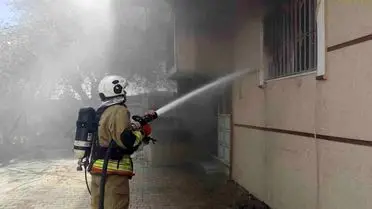 Hatay'ın Antakya İlçesinde Üçgedik Mahallesi'nde Ev Yangını Kontrol Altına Alındı