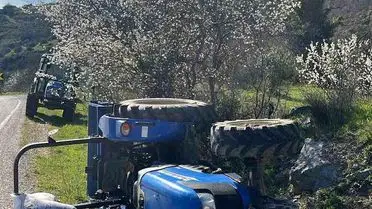 Balıkesir'in Sındırgı İlçesinde Tek Taraflı Kazada Traktör Devrildi, Sürücü Hayatını Kaybetti