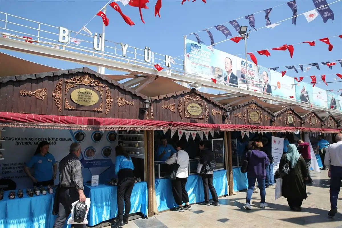 Aydın’da İş Yurtları Fuarı’nda Adalet Bakan Yardımcısı Ayyıldız’ın Ziyareti