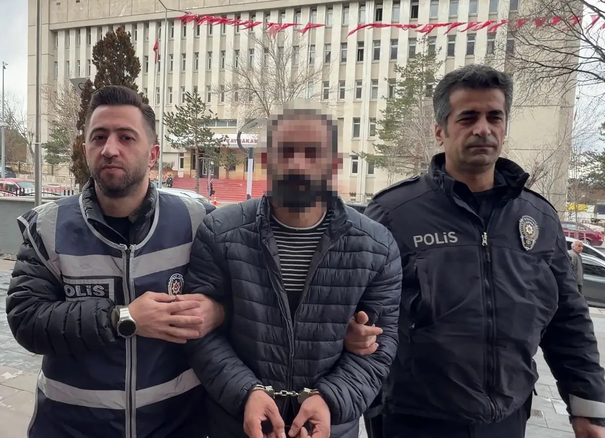 Erzurum’da Alkollü Sürücü Bisikletliye Çarparak Tutuklandı