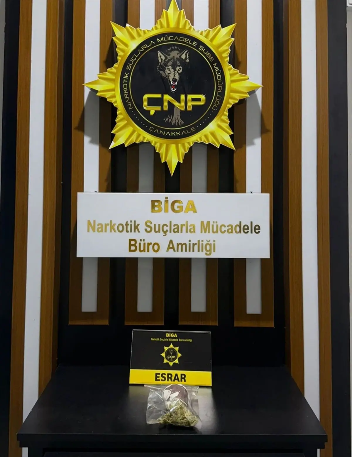 Çanakkale'de Huzur Operasyonu: 5 Şüpheli Tutuklandı, 292 Gram Uyuşturucu Ele Geçirildi