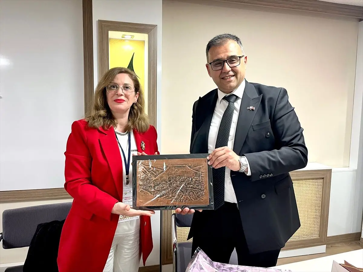 Edirne ve Kosova Okulları Arasında Kardeş Okul Protokolü İmzaladı