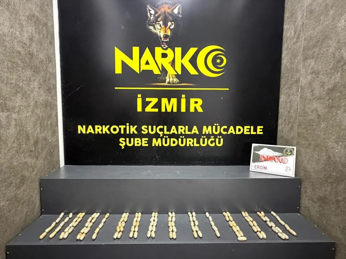 İzmir'de Geniş Kapsamlı Uyuşturucu Operasyonu: 2 Yabancı Zanlı Tutuklandı
