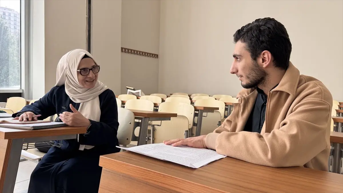 58 Yaşındaki Sehergül Koç, Üniversite Hayalini Gerçekleştirerek İlham Veriyor