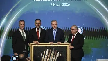 Roketsan üretim hattında çalışan robotik sistemler