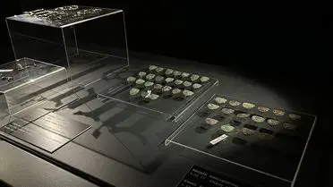 Sergide sergilenen Oğuz bronz heykeli