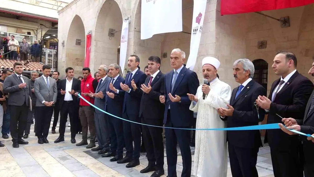 Kilis'te Deprem Sonrası Yeniden Açılan 3 Tarihi Camii