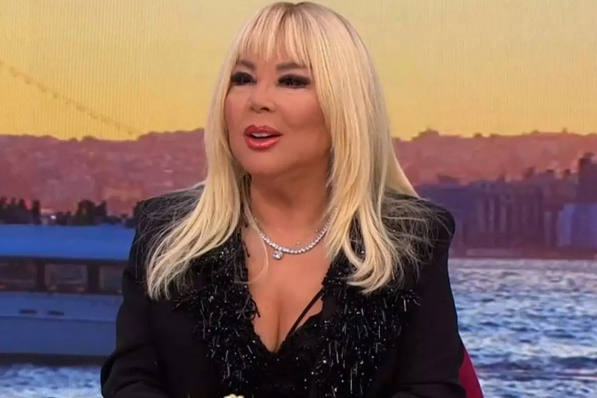 Safiye Soyman Estetik Operasyonu Sonrası Yeni Görünümünü Sosyal Medyada Paylaştı