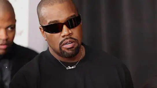 İçişleri Bakanlığı, Kanye West'in İngiltere Vizesini İptal Etti