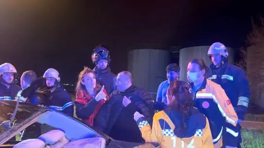 Kaza sonrası hurdaya dönen araç