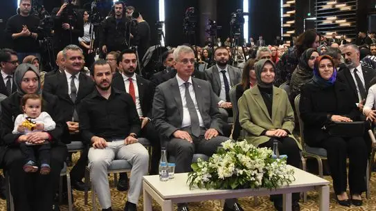 İlk Gebelikte Anne Adaylarına Üç Ay Süreli Ebe Desteği
