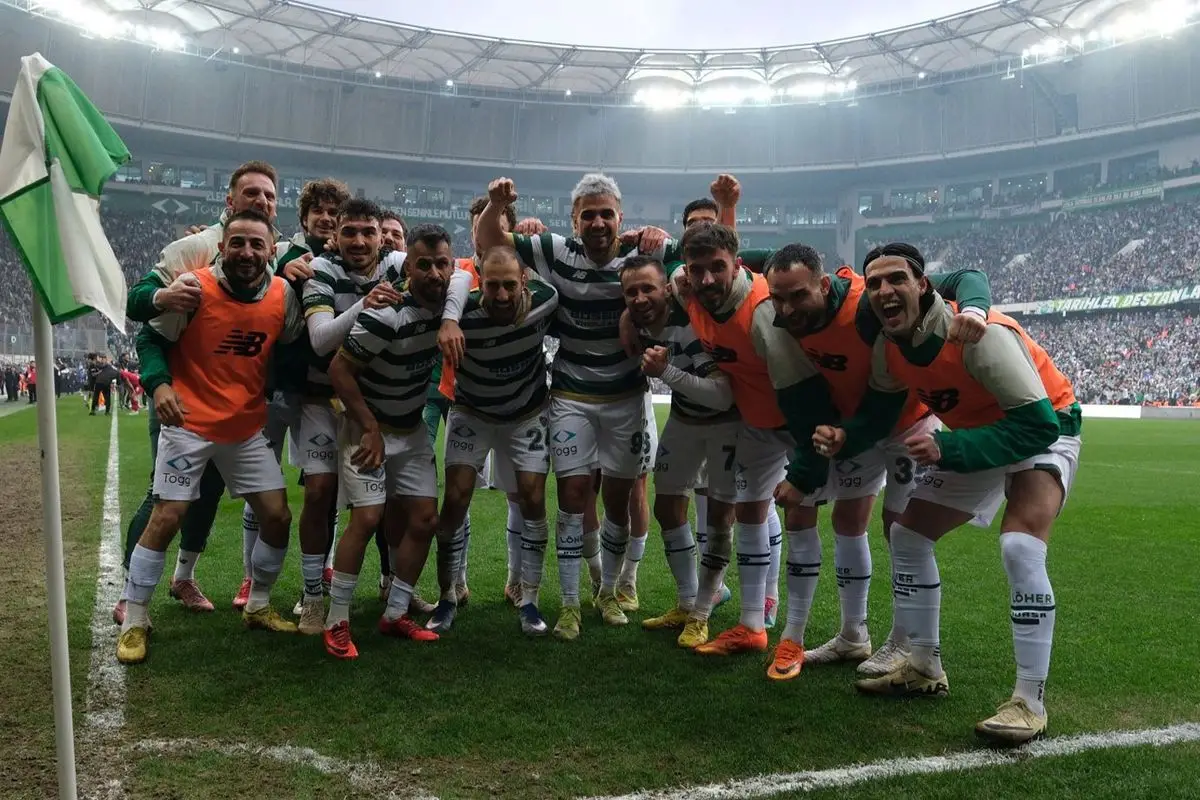 Bursaspor'un Kritik Maçı Eskişehir'de Oynanacak: Stat Değişikliği Şampiyonluk Yolunda