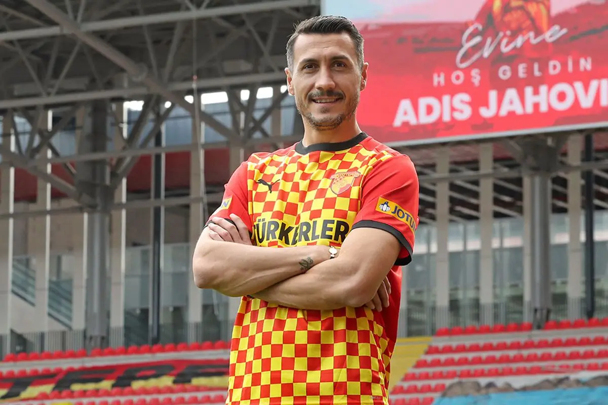 Jahović'den Göztepe'ye Ses: Icardi Sahada Olmalı, Takım İçin Daha Faydalı