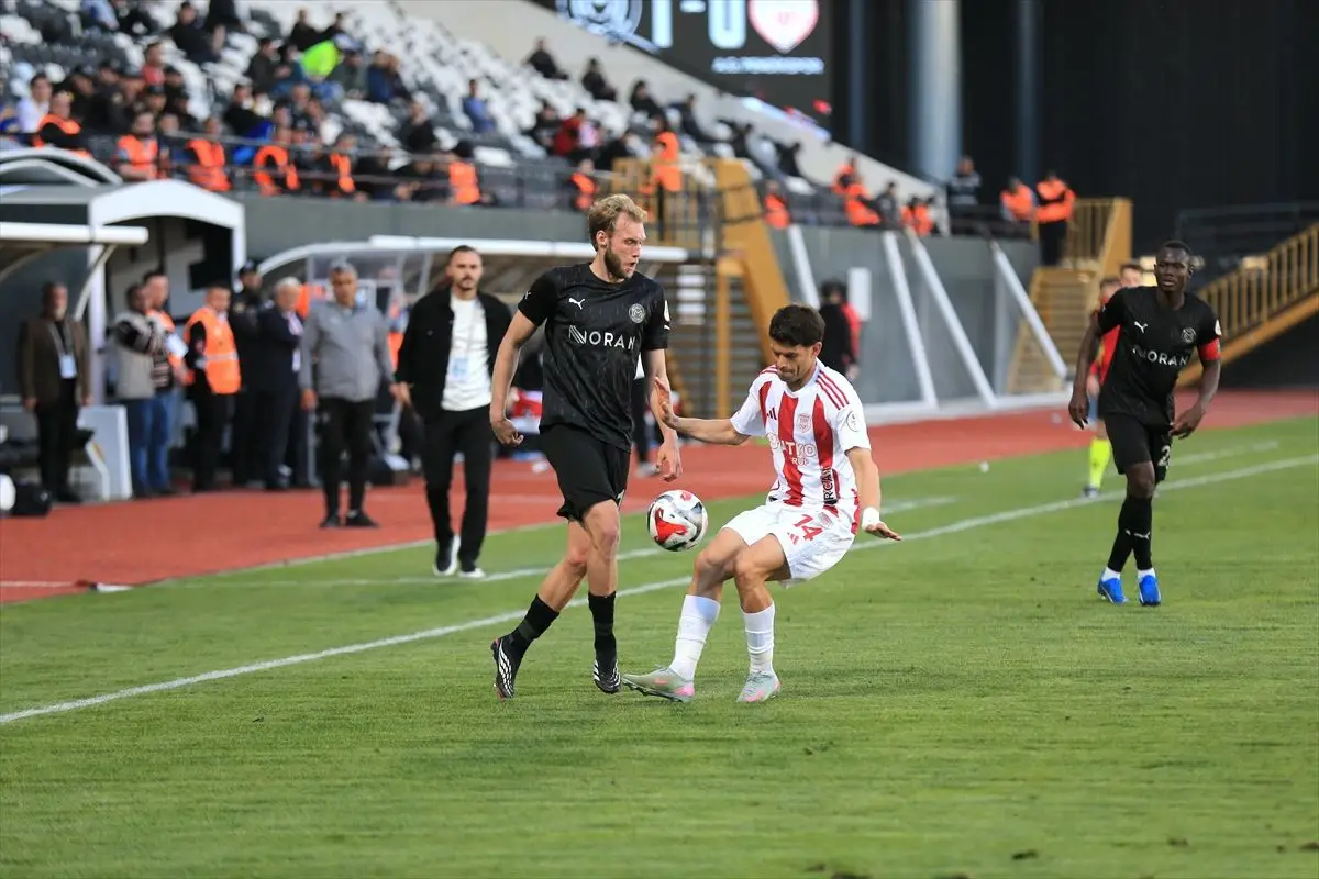 Manisa FK, Pendikspor'u 2-0'lık Galibiyetle Geçti: 34. Hafta Özetleri