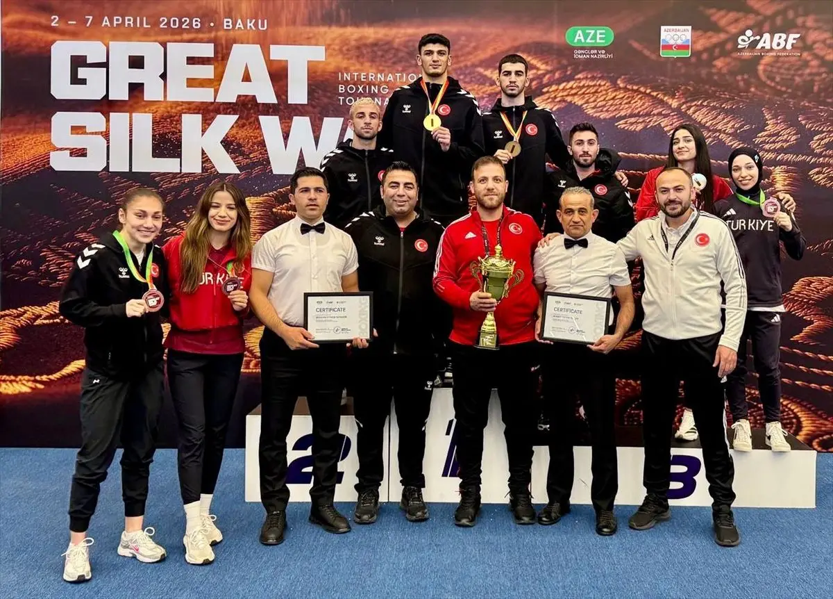 Türk Boks Takımı Azerbaycan Turnuvasında 6 Madalya Kazandı