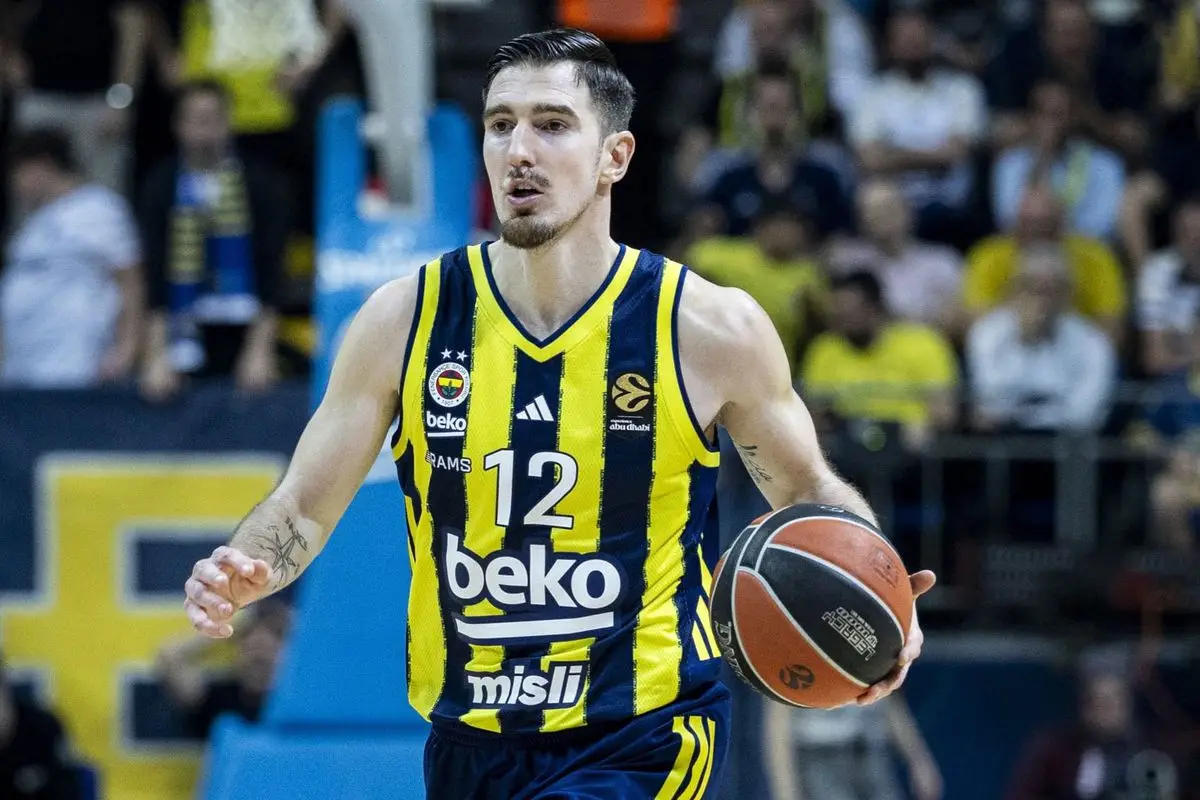 Nando De Colo, Fenerbahçe'de Son Sezonunu Açıklıyor: Avrupa Ligi'nde Emeklilik Düşüncesi