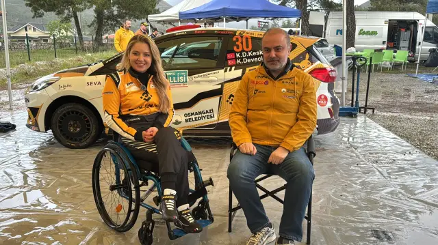 Ralli aracının detayları