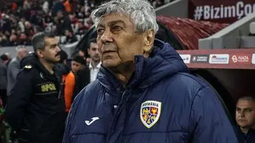 Mircea Lucescu'nun anısına saygı duruşu