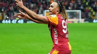 Josh Acheampong Bayern Münih'e transfer oluyor