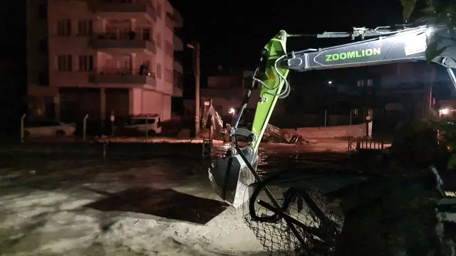 Kurtarma ekiplerinin çalışması