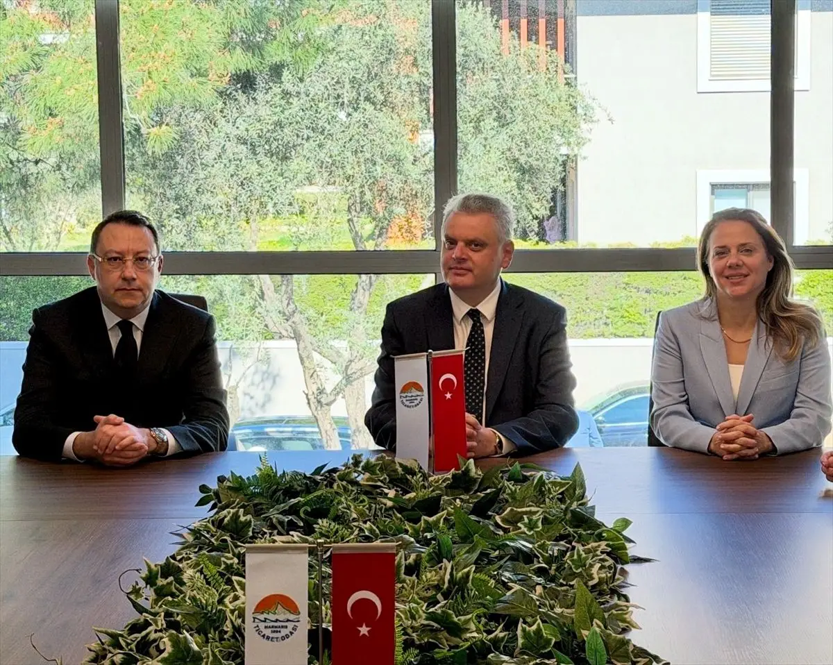 Moldova Büyükelçisi Oleg Serebrian, Marmaris Ticaret Odası'nı Ziyaret Etti