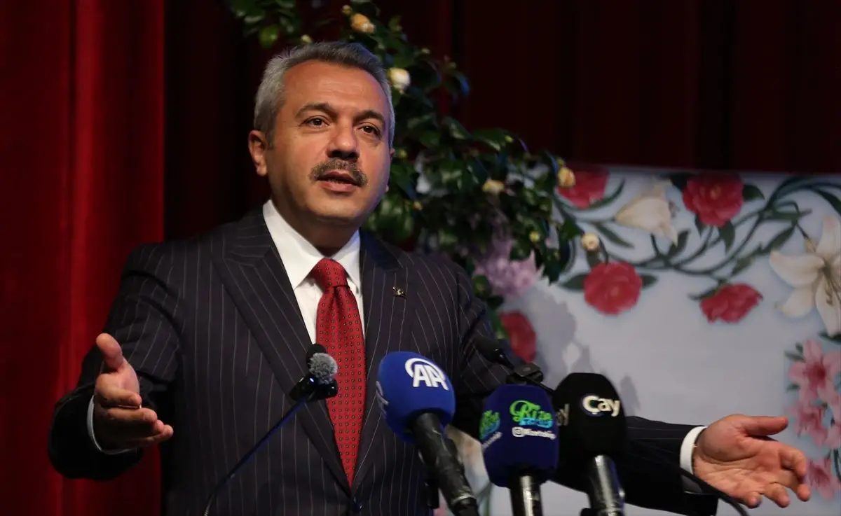 Rize'de Süs Bitkileri Zirvesi Açıldı: Yerel Üreticiler ve Uzmanlar Buluştu