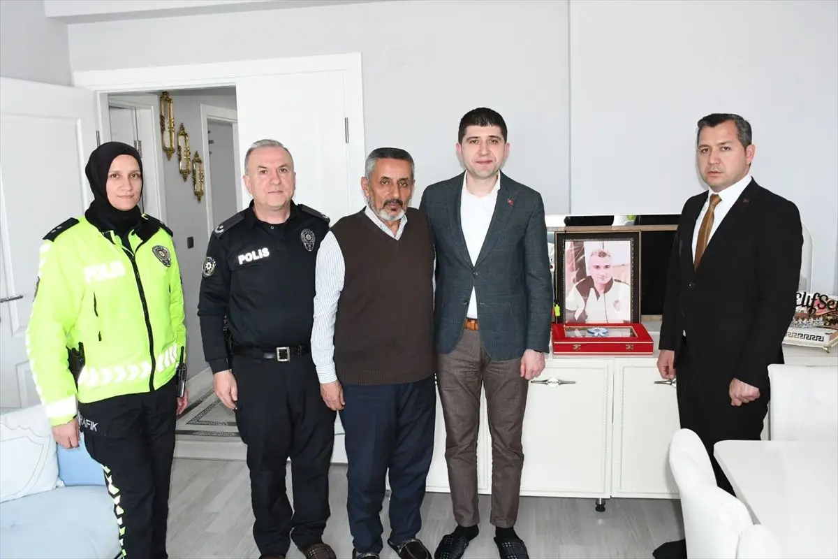 Alaçam’da Polis Haftası Anısına Şehit Yusuf Ceylan’ın Ailesine Anlamlı Ziyaret