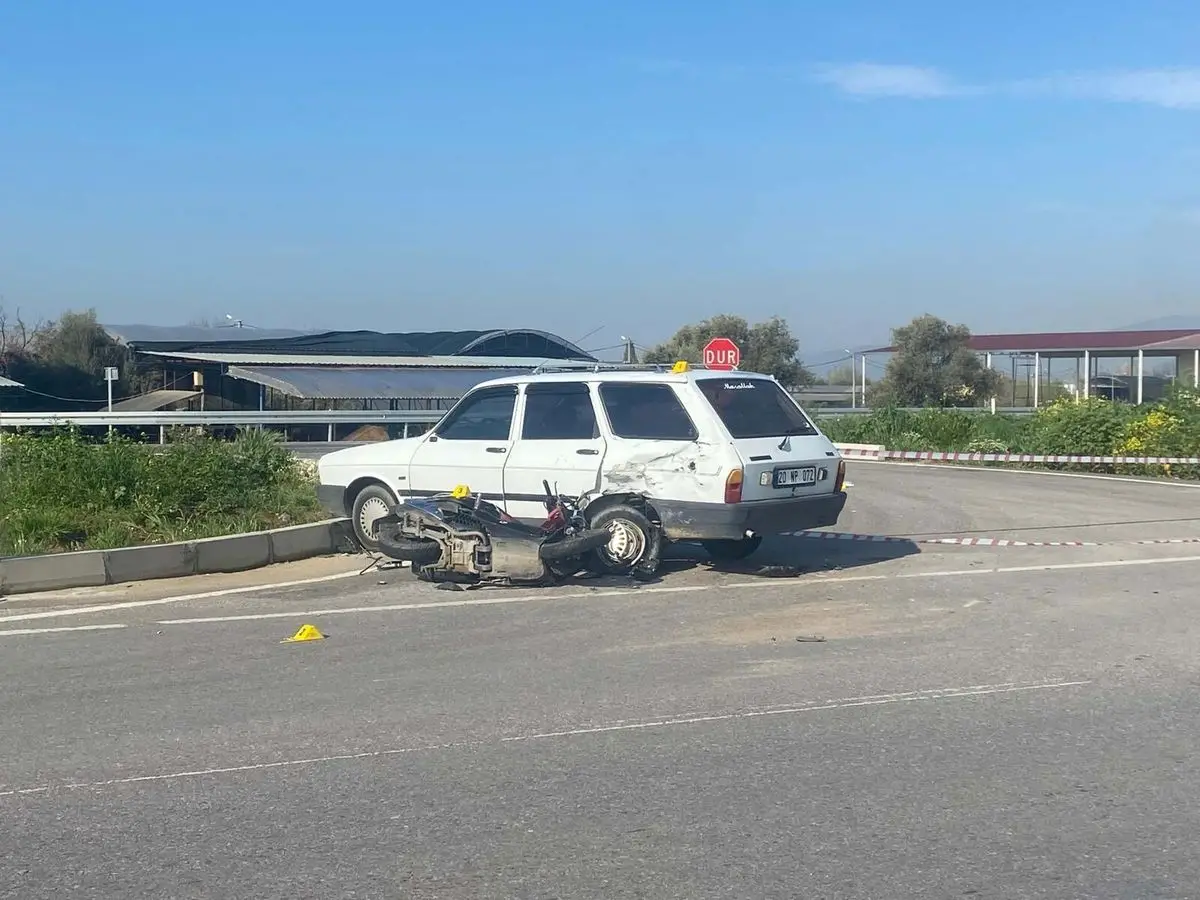 İzmir Ödemiş’te Kavşakta Motosiklet Kazası: Sürücü Hayatını Kaybetti