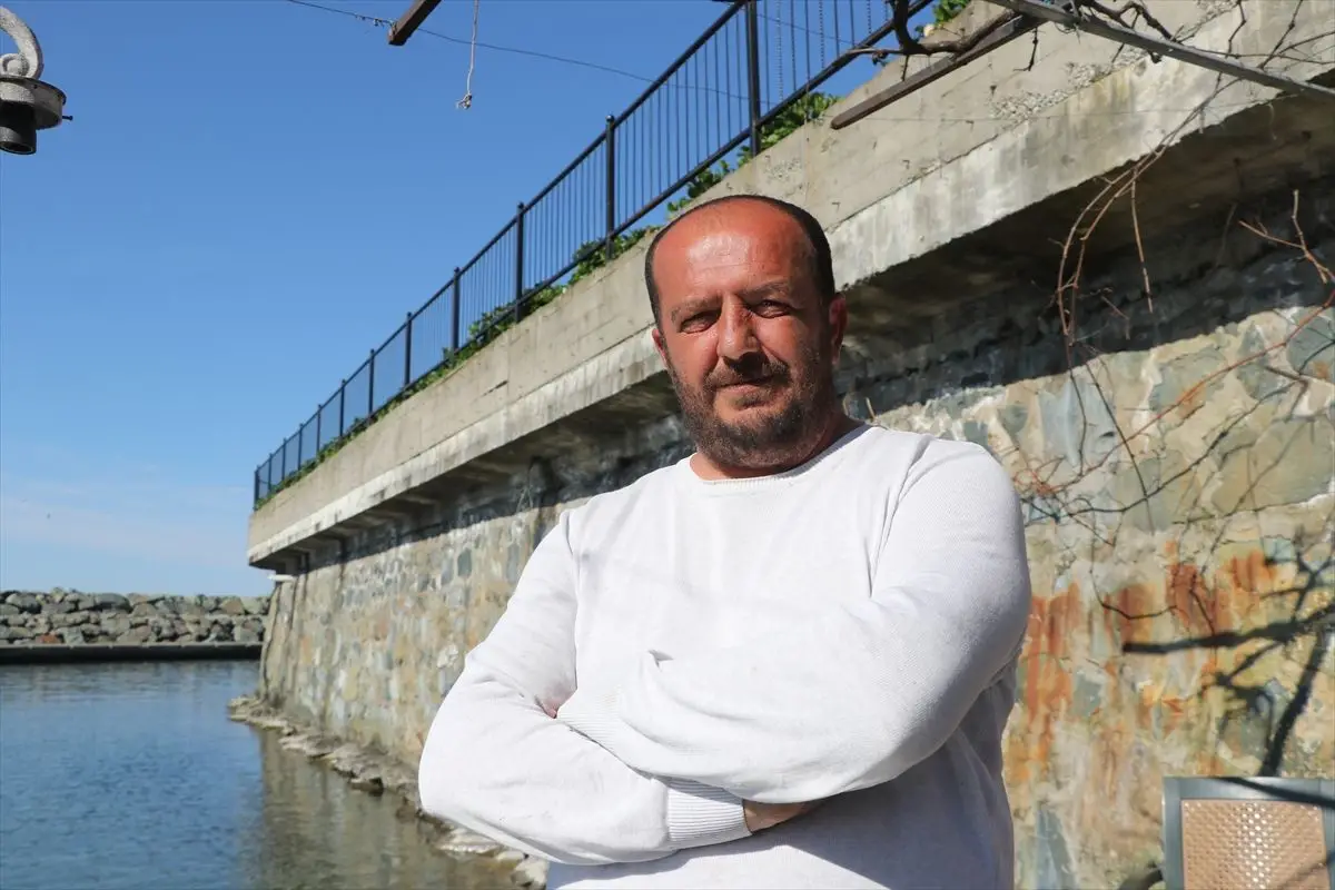 Rize Sahillerinde Nadir Görülen Deri Sırtlı Deniz Kaplumbağası İzole Edildi