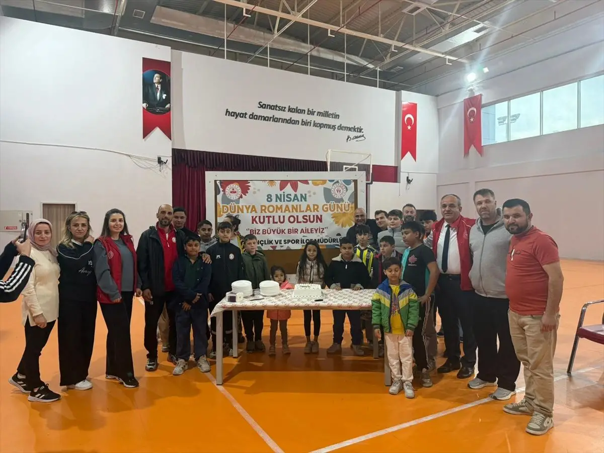 Bafra’da Gençler Dünya Romanlar Günü’nü Coşkuyla Kutladı