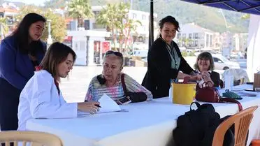 Marmaris’te Ücretsiz Sağlık Taramaları ve Beslenme Danışmanlığı Etkinliği