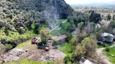 Seydikemer'de Girmeler Kaplıcası Yeniden Açılıyor: Modernleşen Tarihi Hamam