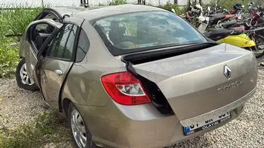 Tarsus'ta Şok Kazada 2 Ölü, 2 Yaralı: Otomobil Takla Attı