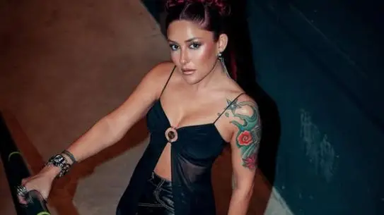 Melek Mosso Açıklıyor: Evdeki İlaçlar Reçeteli, Yanlış Bilgilerle Mücadele Ediyor