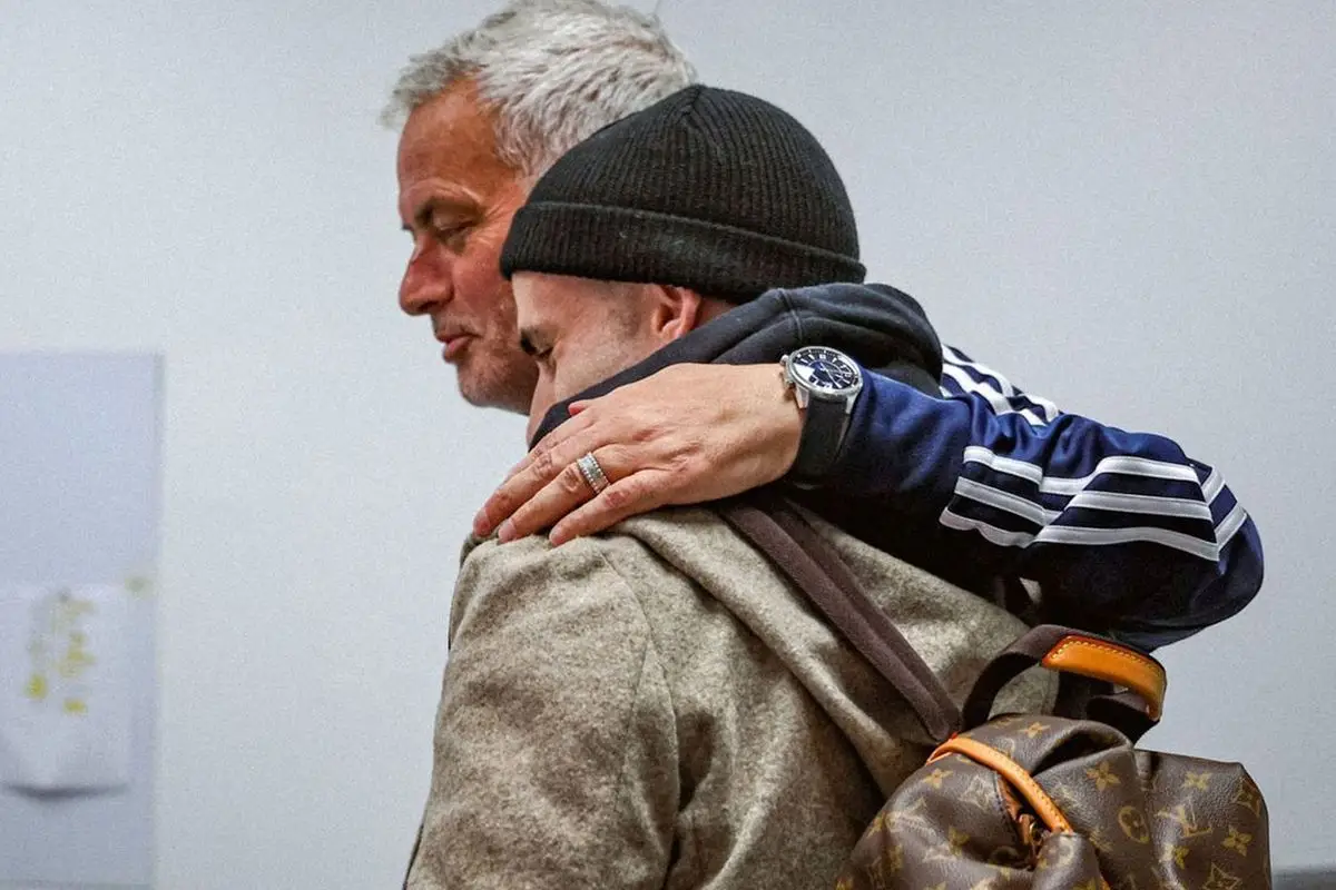 Mourinho'nun Sert Eleştirileri: Rafa Silva ve Diğer Üç Oyuncu Kadro Dışında