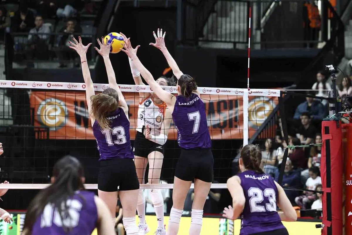 Eczacıbaşı Dynavit, Play-off İlk Maçında Zeren Spor'u 3-1 Yendi