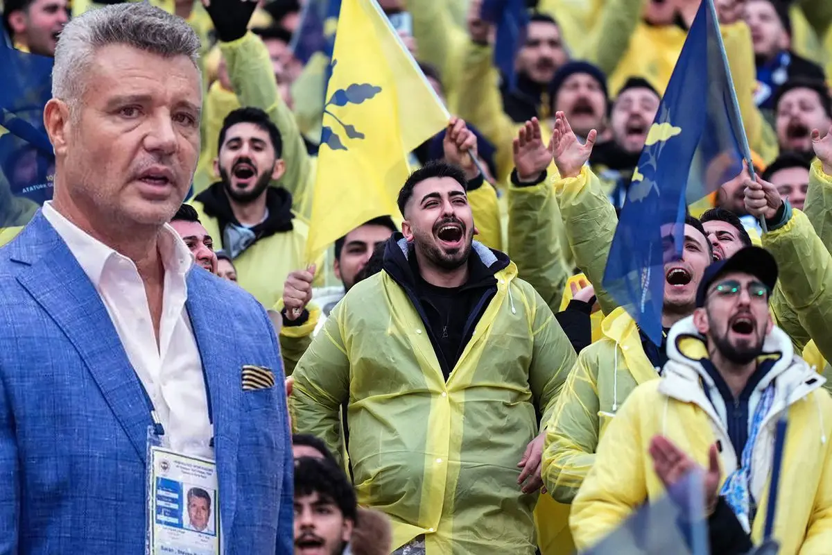 Fenerbahçe, Kayserispor Maçında Taraftarına 1500 TL'lik Bilet İndirimi Sağladı
