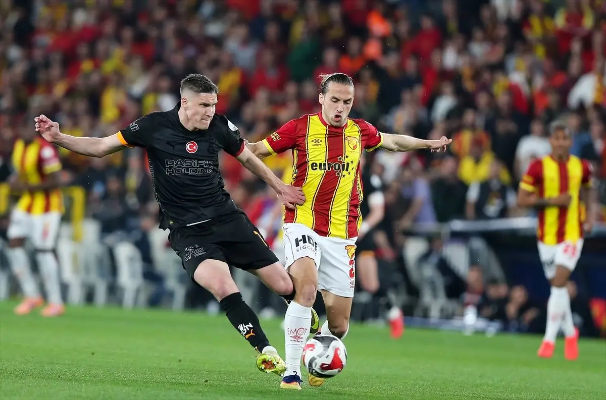 Galatasaray, Göztepe'yi İlk Yarıda 2-0'lık Avantajla Geçti