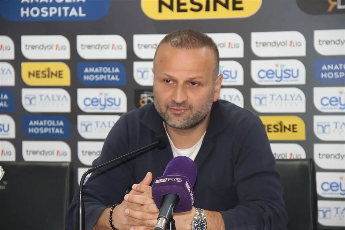 Serikspor'un 6-1 Yenilgisi Sonrası Teknik Direktör Petrovic'ten Özür Mesajı